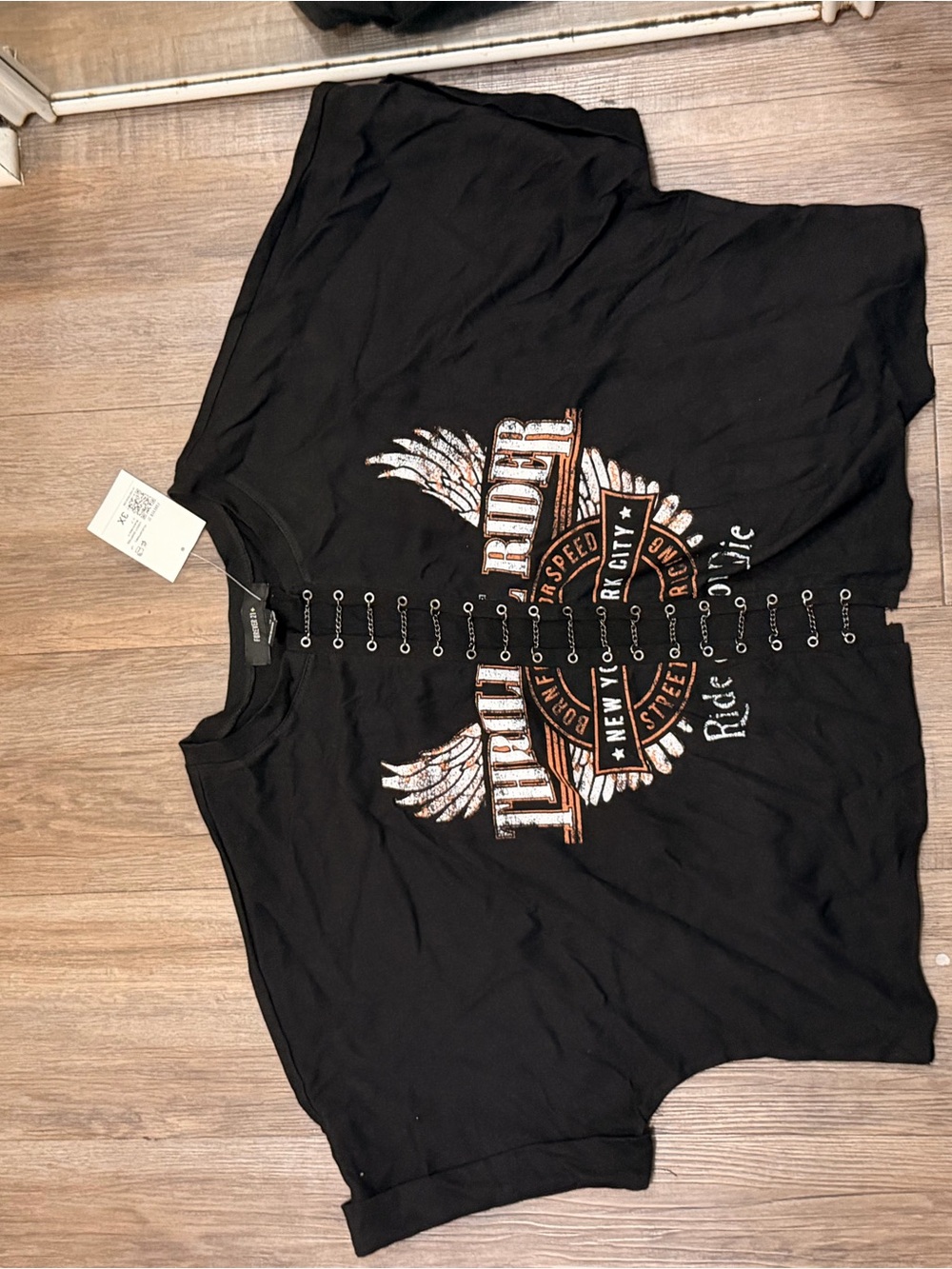 Forever 21 Black Short-Sleeve Graphic Hook-and-Eye Shirt
